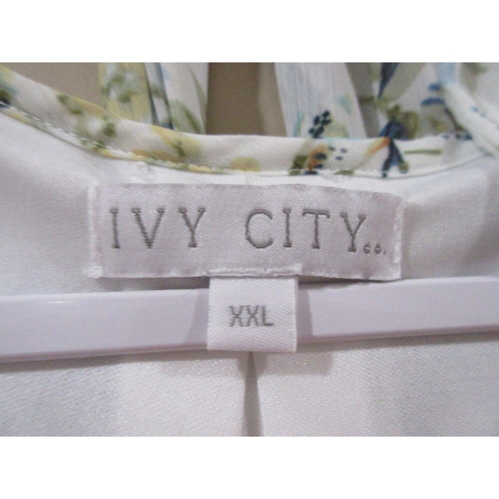 IVY CITY Dress Women XXL White/Blue Floral Long Flutter Sleeve - Picture 3 of 7